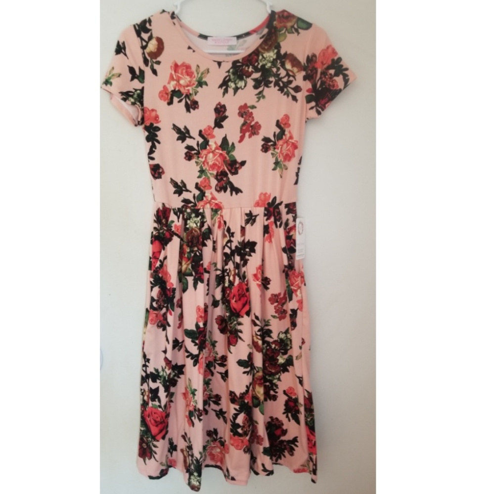 neesee's dresses • women's floral pocket dress
